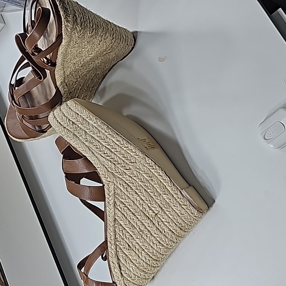Wedges - Picture 4 of 4